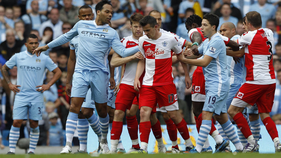 UKJENT: - Jeg ser p� det n�, og det er nesten som om det ikke er meg. Jeg tenker �Hva f*** var det du tenkte p�?�, sier Joey Barton om episoden der han gikk bananas i v�rens siste seriekamp for QPR mot Manchester City.  Foto: Darren Staples / Reuters / NTB Scanpix