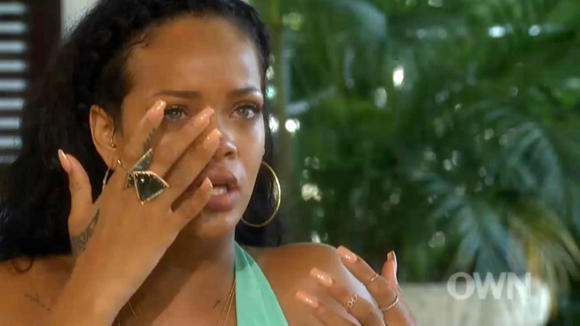 LEI SEG: Rihanna snakket ut til talkshowdronningen Oprah Winfrey forrige m�ned, hvor hun fortalte at Brown fortsatt var hennes store kj�rlighet, selv om han banket henne opp i 2009. Foto: Stella Pictures