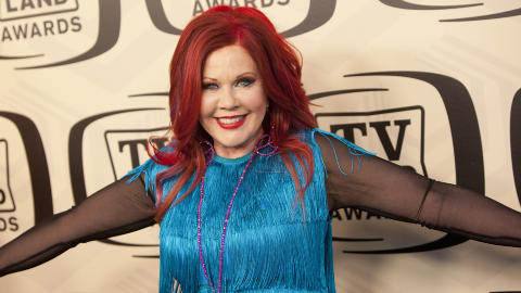 B-52-VERTINNE: Kate Pierson fra punkrockerne i B-52, har p� sine eldre dager gjort virkelighet av kj�rlighetsskuret fra l�ta �Love shack� fra 1989.  Foto: ANDREW KELLY / REUTERS / NTB SCANPIX