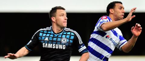 Terry klar for � h�ndhilse p� Ferdinand