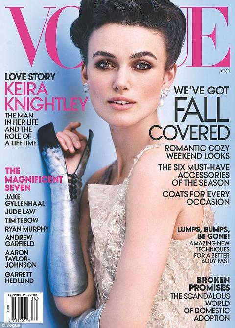 FORSIDEPIKE: Keira Knightley (27) snakker ut om skuespillerkarrieren i oktoberutgaven av amerikanske Vogue. Foto: Faksimile Vogue