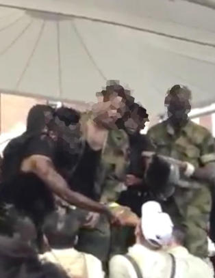 M�tte drikke �s�levann med snus, piss og sperm�