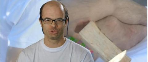 - Alt som kommer ut av kjeften på det gummitrynet irriterer meg noe jævlig