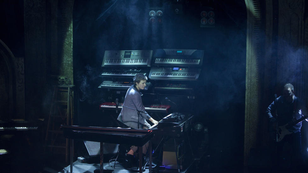 BEGEISTRER: Ingrid Bj�rnovs �2012-ouverturen� er et show � begeistres av. Foto: Backstage