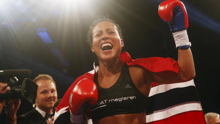 S�NN SKAL DET JUBLES: - Det st�rste jeg har opplevd, fastsl�r Br�khus etter seieren.
Foto: Terje Bendiksby / NTB scanpix