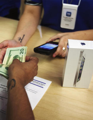 Klagestorm mot Apple etter lansering av iPhone 5