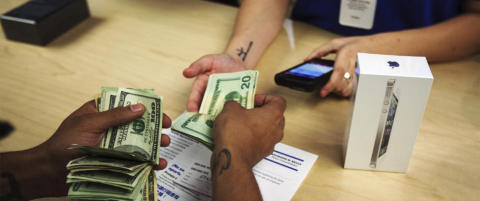 Klagestorm mot Apple etter lansering av iPhone 5