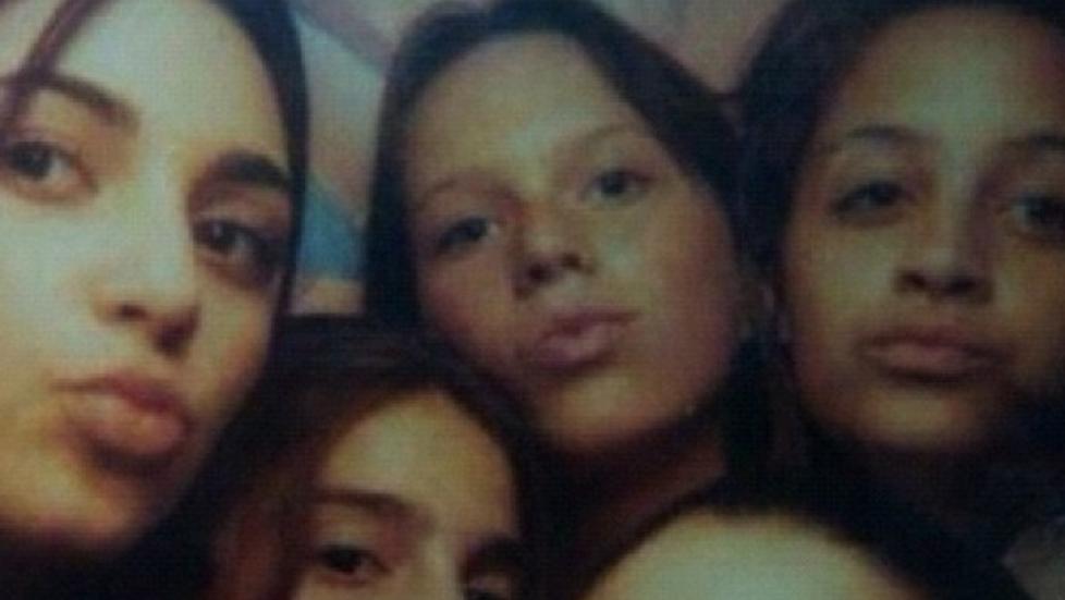 I FJORTEN�RSDAG: Kim Kardashian (t.v.) og Nicole Richie (t.h.) fotografert da sistnevnte feiret sin fjortende bursdag i 1995. Foto: Kim Kardashian / Twitter