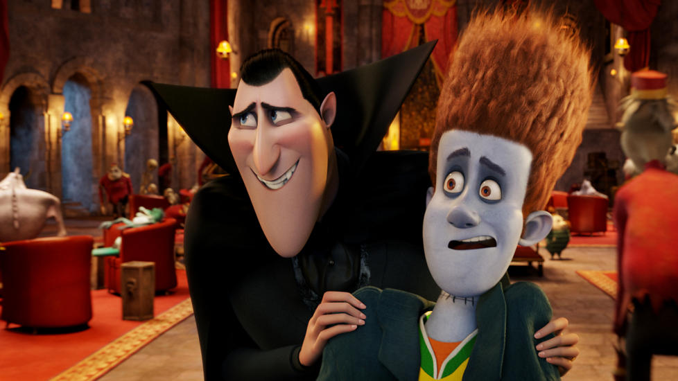 HARDT � V�RE FAR: Dracula pr�ver � bli kvitt sin uvelkomne hotellgjest, backpackeren Jonathan.