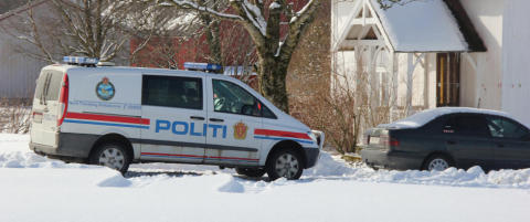 Gårdsarbeider ble funnet bundet i hender og føtter