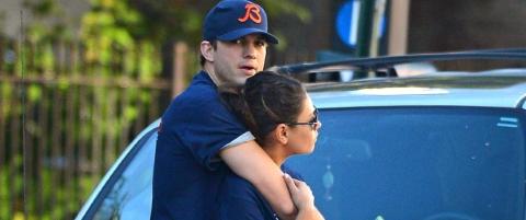 Ashton Kutcher og Mila Kunis holder liv i romanseryktene