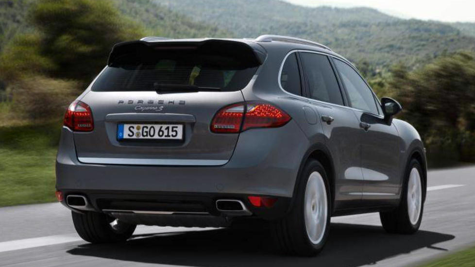 1375000 KRONER: Prisen p� den nye diesel-Cayennen.                                                                                                Alle foto: Produsentene.