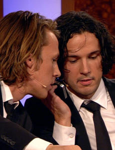 Denne telefonsamtalen var s� �livsn�dvendig� at Ylvis-Vegard tok den under tv-innspilling