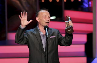 Hyllet:  I 2012 fikk Brede B�e tre komipriser for showet �Valgets kval�. Foto: Terje Bendiksby / Scanpix