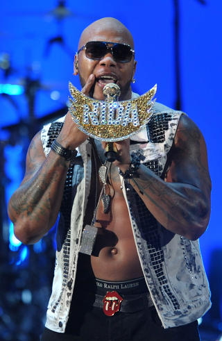 ORIGINALEN: Flo Rida har hatt stor suksess med l�ta �Whistle�. N� f�r han konkurranse i Arne Pers �Fl�yta mi�. Foto: John Shearer / AP / NTB Scanpix