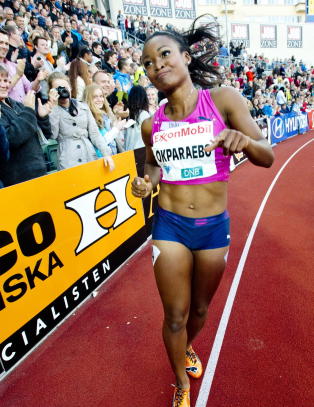 Ezinne flytter til London