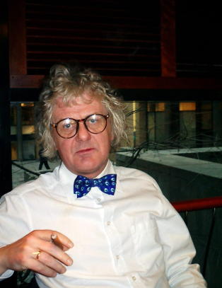 - N� er det jenta som har det verst