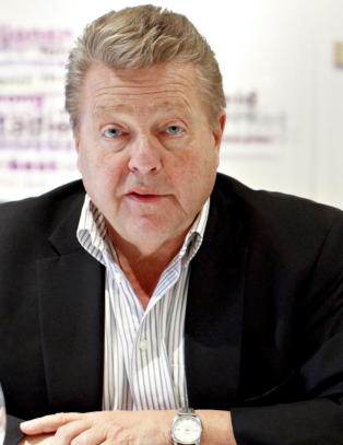 - Vi var lovet et idrettsl�ft. Slik ble det ikke