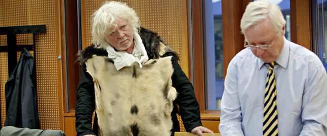 Nerdrum m�tte forlate retten