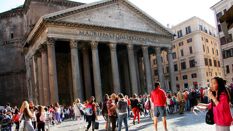 ROMA: Pantheon er tempelet for alle guder og m�tested i Roma. Foto: KIRSTEN MARGRETHE BUZZI