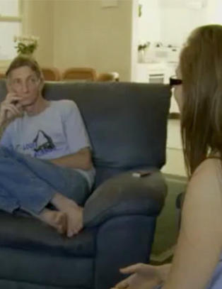 Her forteller Catarina (20) mor og far at hun selger jomfrudommen p� nett