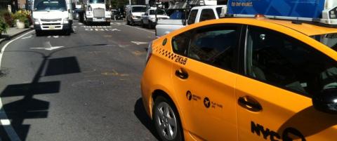 Drosjene kj�rer p� r�dt