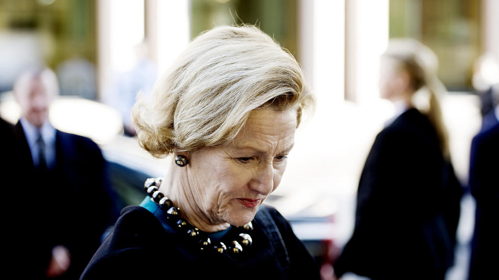 TIDSINNSTILT: Vi kommer mye n�rmere Sonjas liv fra 60-tallet enn 80- og 90-tallet i biografien �Dronningen�. Resten f�r vi kanskje om noen ti�r til. Foto: John T. Pedersen / Dagbladet