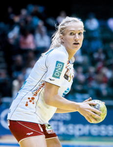 Larvik lekte med svensk motstand i mesterligaen