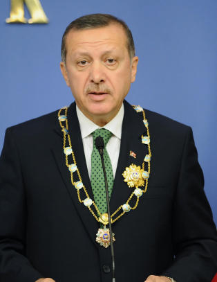 - Passivt FN gir Assad rom for � drepe