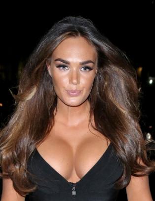 - Folk mener at jeg er feit og at jeg bare shopper dagen lang