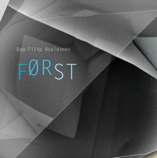 DAG-FILIP ROALDSNES: Solid debut fra lovende pianist.