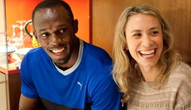 GOD STEMNING:  Det var god stemning i Z�rich for en dr�y m�ned siden, da Bolt ga sin favorittoppskrift til Ingvill M�kestad Bovim. Foto: Margrethe Myhrer