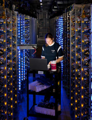 Se bildene fra �hjertet av internett�