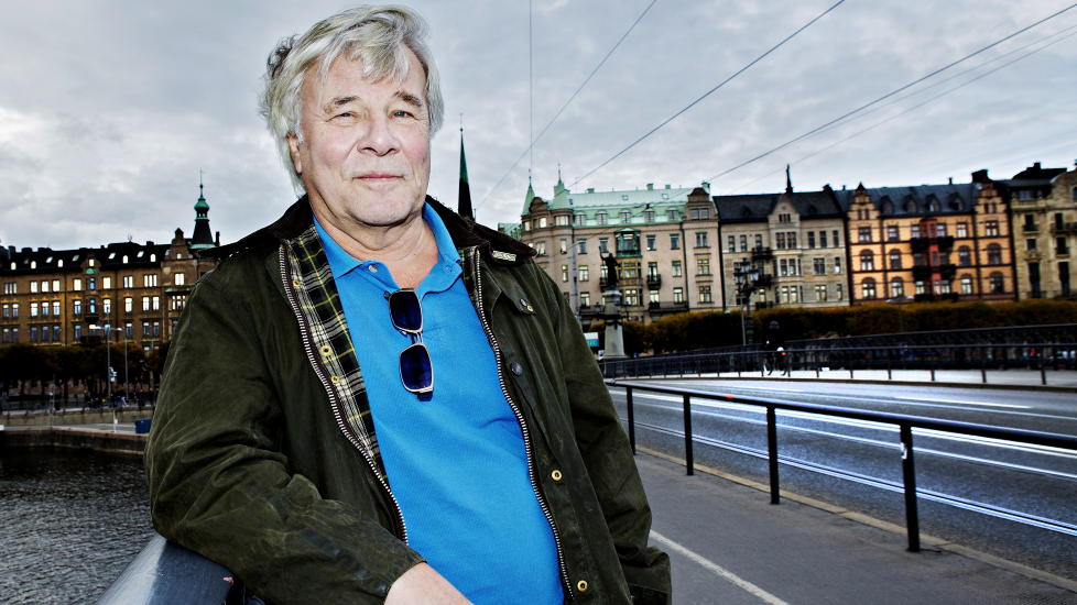 DANDY: Jan Guillou er ute med roman nummer to i sin serie �Det store �rhundret�. I f�rste bok var det ingeni�rkunsten og troen p� fremskrittet som ble tematisert. Denne gangen er det kunsten. Foto: NINA HANSEN / Dagbladet