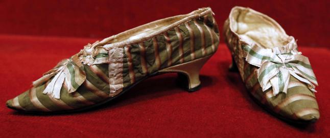 Disse skoene ble solgt for 370 000 kroner