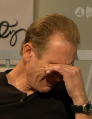 Gunde Svan f�r st�tte av de svenske skistjernene