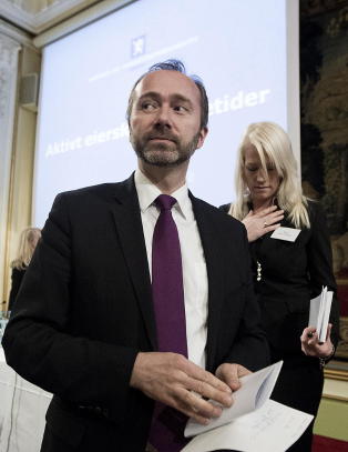 Giske slaktes for Entra-h�ndtering