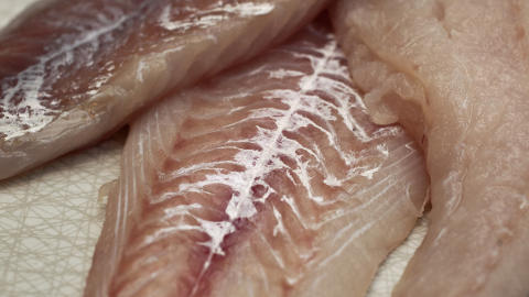 Enkle grep: Bruk hele fileter, og mal helst i kj�ttkvern. Smak og tekstur kan tilsettes b�de inni og utenp�.