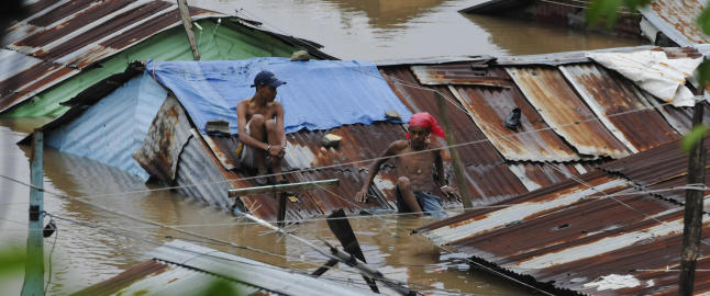 Frykter «Sandy» skal bli til «superstorm»