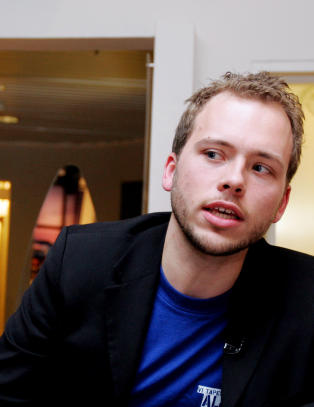- Like feil som å gi Frp ansvar for 22. juli
