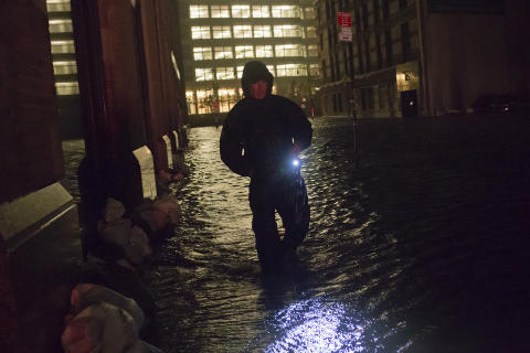 Her er et nytt bilde fra oversvømmelsen på Manhattan.