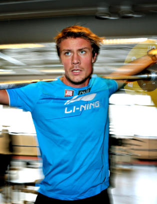 - Det finnes ikke idretter med bare rene ut�vere