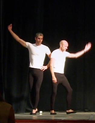 Se Alsgaard og Hjelmeset bytte ut skiene med ballettsko