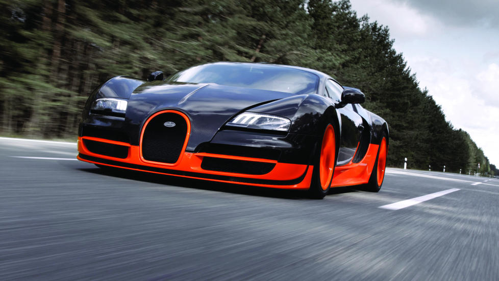 VERDENS R�ESTE? Bugatti Veyron 16.4 Super Sport skal if�lge ryktene oppgraderes ytterligere. Foto: Bugatti