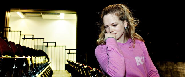 Vil ha s�ndags�pne teatre