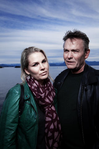 Tung bør: Hildas barnebarn Hilde Mo og svigersønnen Finn Mo er fortsatt sterkt og svært alvorlig preget av tapet av deres bestemor og svigermor - og det hun ble utsatt for. Tung bør: Hildas barnebarn Hilde Mo og svigersønnen Finn Mo er fortsatt sterkt og svært alvorlig preget av tapet av deres bestemor og svigermor - og det hun ble utsatt for.
