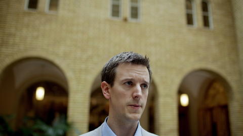 NULL: Erling Sande (Sp) vil ikke ha ynglende ulv i Norge. Foto: Stian Lysberg Solum / NTB scanpix NULL: Erling Sande (Sp) vil ikke ha ynglende ulv i Norge. Foto: Stian Lysberg Solum / NTB scanpix