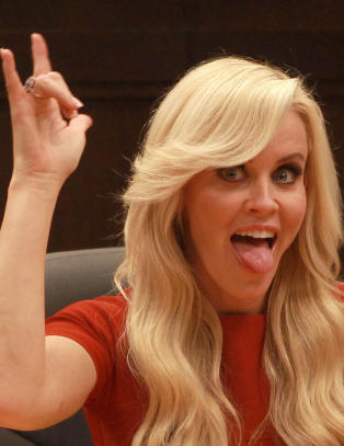 Jenny McCarthy hadde sex med et tre i pillerus