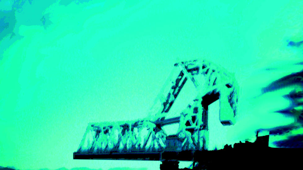 FORMFULLENDT: V�r anmelder fortapte seg i de mange, skreddersydde setningene i �Ordet for hva jeg er n� finnes ikke�. Foto: Omslag