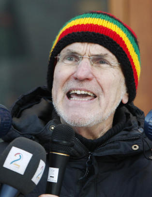 Nationaltheatret stopper medaljeutdeling etter j�dehets